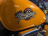 HONDA VF750