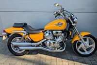 HONDA VF750