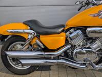 HONDA VF750