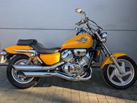 HONDA VF750