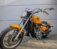 HONDA VF750