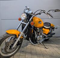 HONDA VF750
