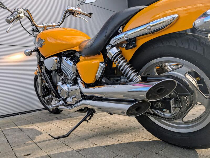 HONDA VF750