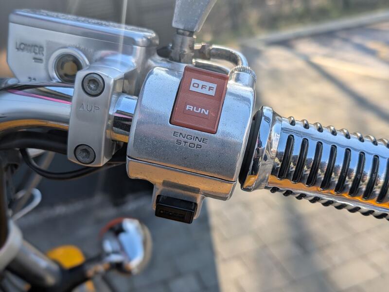 HONDA VF750