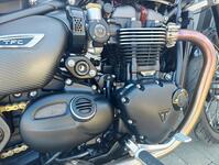 TRIUMPH Bobber