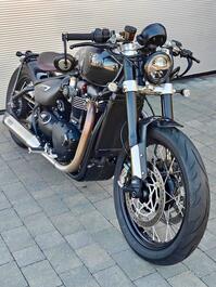 TRIUMPH Bobber
