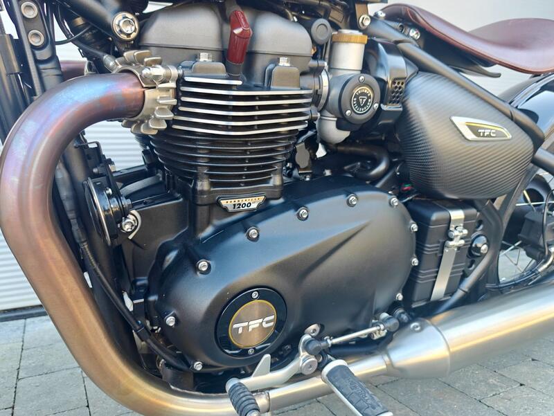 TRIUMPH Bobber