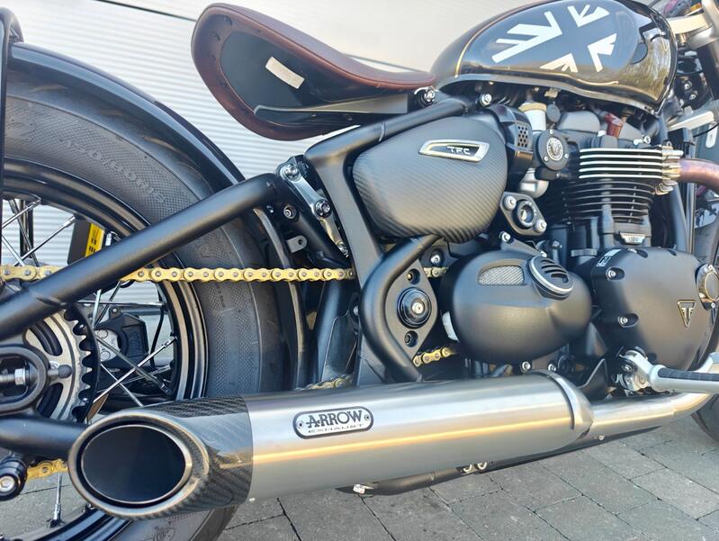 TRIUMPH Bobber