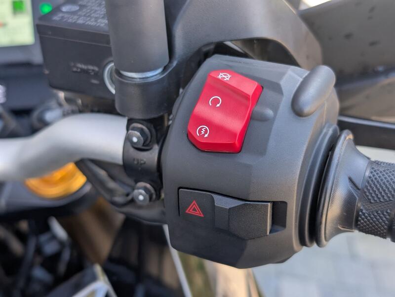 SUZUKI V-STROM