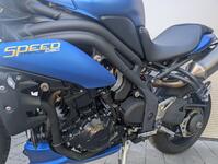 TRIUMPH SPEED TRIPLE 1050