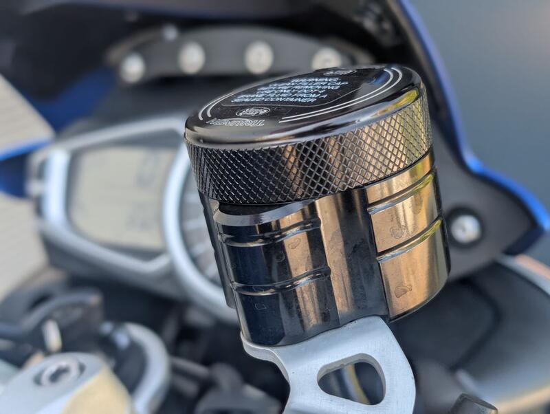 TRIUMPH SPEED TRIPLE 1050