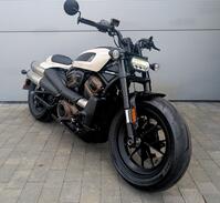 HARLEY-DAVIDSON Sportster
