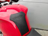 TRIUMPH STREET TRIPLE 675