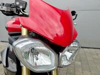 TRIUMPH STREET TRIPLE 675