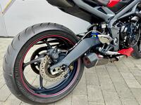 TRIUMPH STREET TRIPLE 675