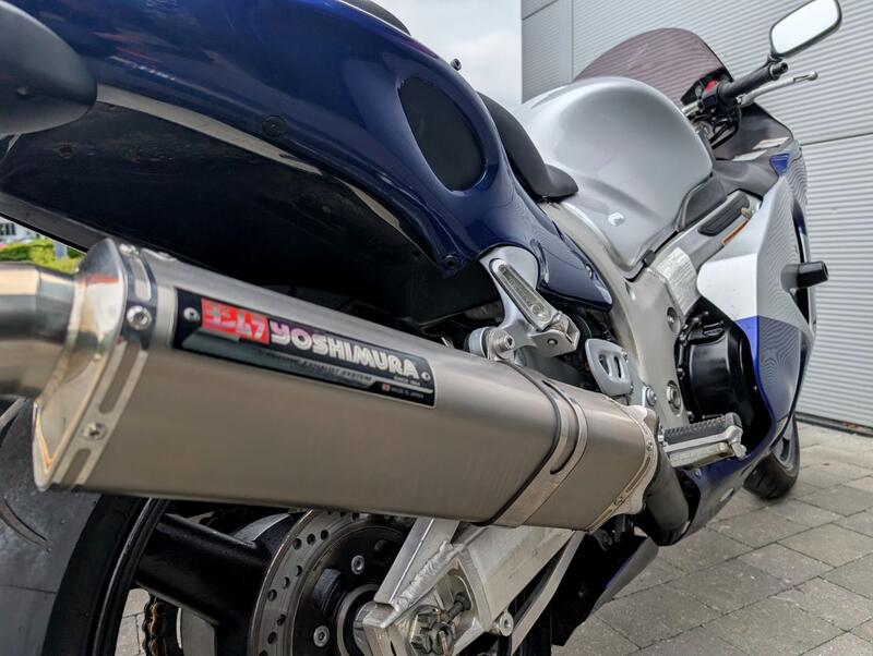 SUZUKI GSX1300R Hayabusa