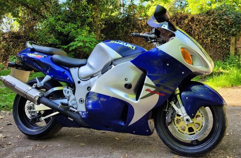SUZUKI GSX1300R Hayabusa