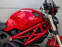 DUCATI MONSTER 796