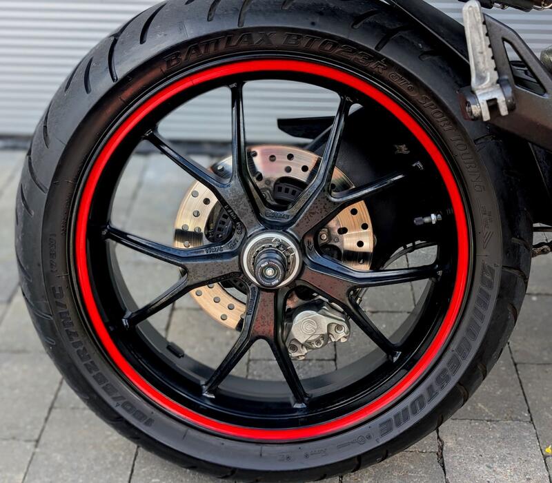 DUCATI MONSTER 796