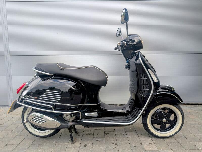 PIAGGIO Vespa