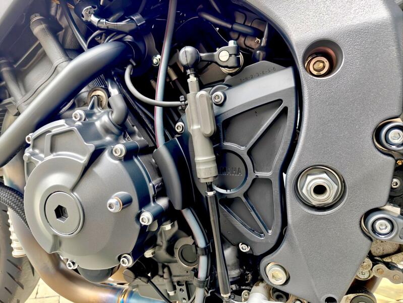 YAMAHA MT-10