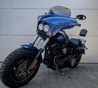 HARLEY-DAVIDSON Dyna