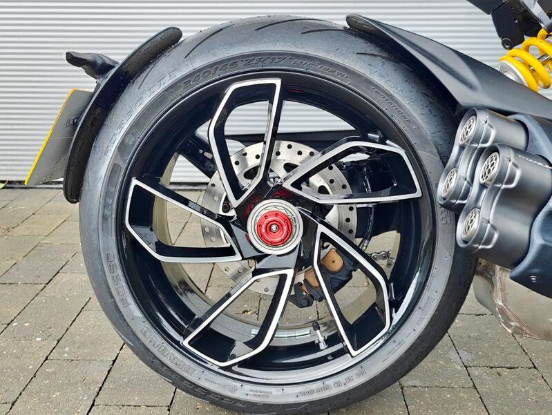 DUCATI DIAVEL