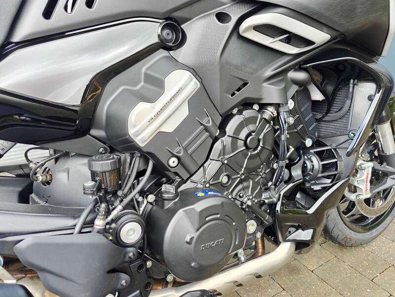 DUCATI DIAVEL