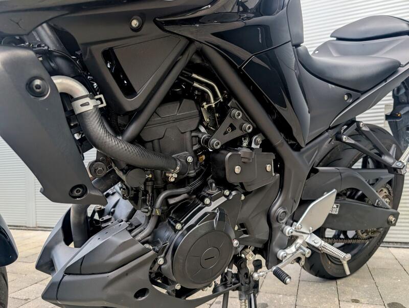 YAMAHA MT-03