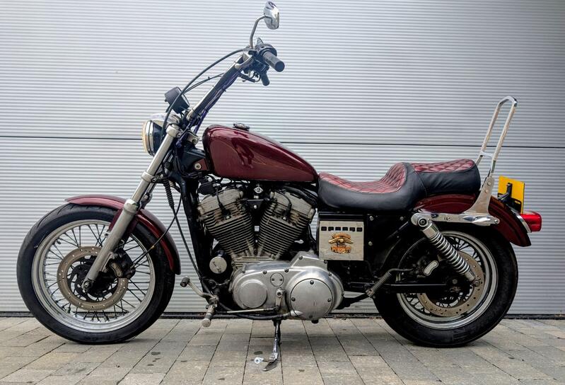 HARLEY-DAVIDSON Sportster