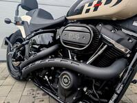 HARLEY-DAVIDSON Dyna