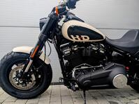 HARLEY-DAVIDSON Dyna
