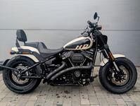 HARLEY-DAVIDSON Dyna
