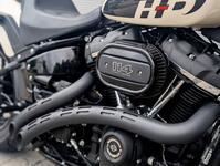 HARLEY-DAVIDSON Dyna