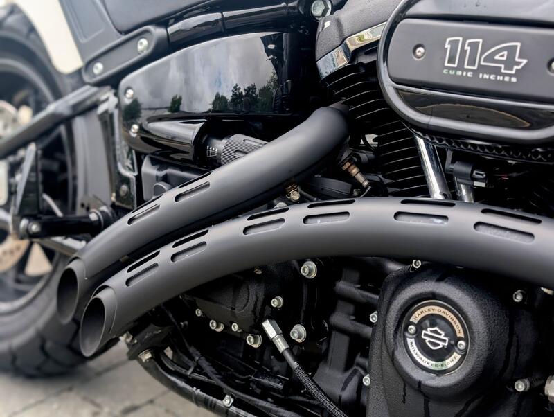 HARLEY-DAVIDSON Dyna