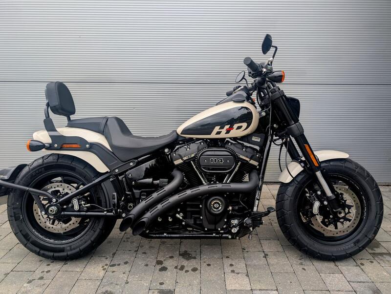 HARLEY-DAVIDSON Dyna