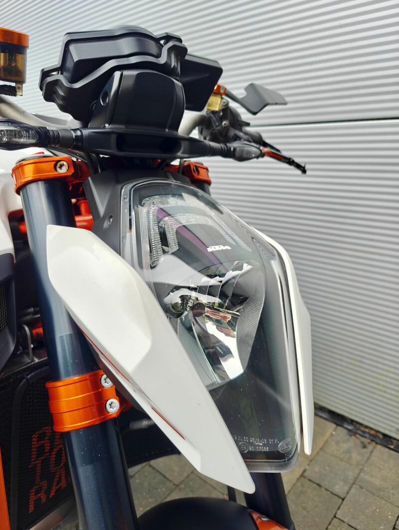 KTM 1290 SUPER DUKE R