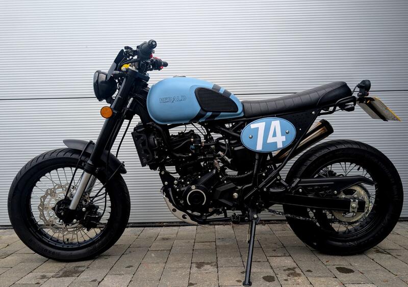 HERALD MOTOR CO MAVERICK