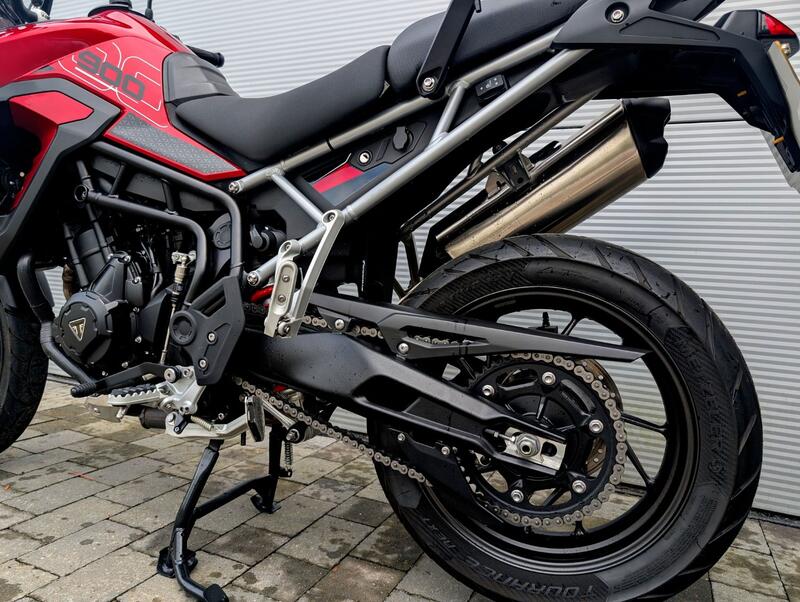 TRIUMPH TIGER 900