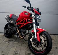 DUCATI MONSTER 796
