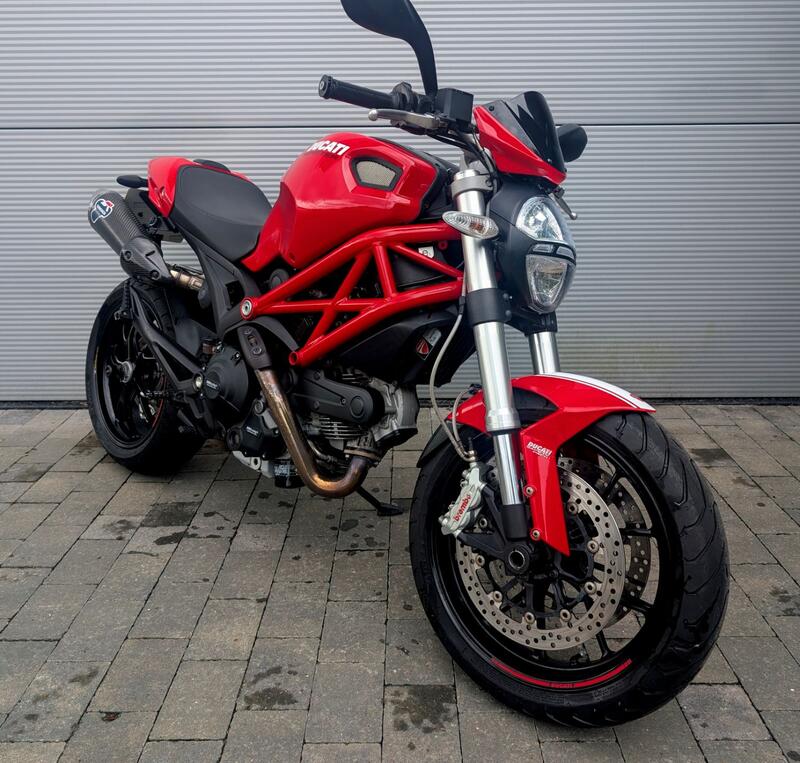 DUCATI MONSTER 796