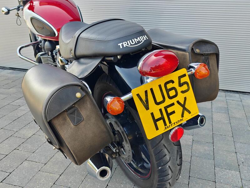 TRIUMPH BONNEVILLE NEWCHURCH