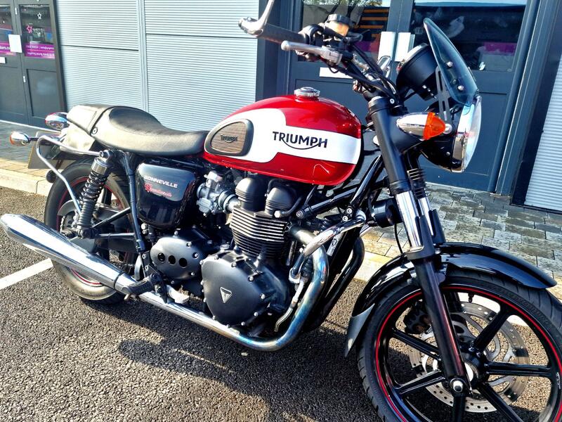 TRIUMPH BONNEVILLE NEWCHURCH