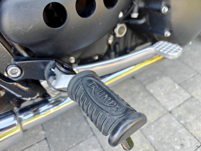 TRIUMPH BONNEVILLE NEWCHURCH