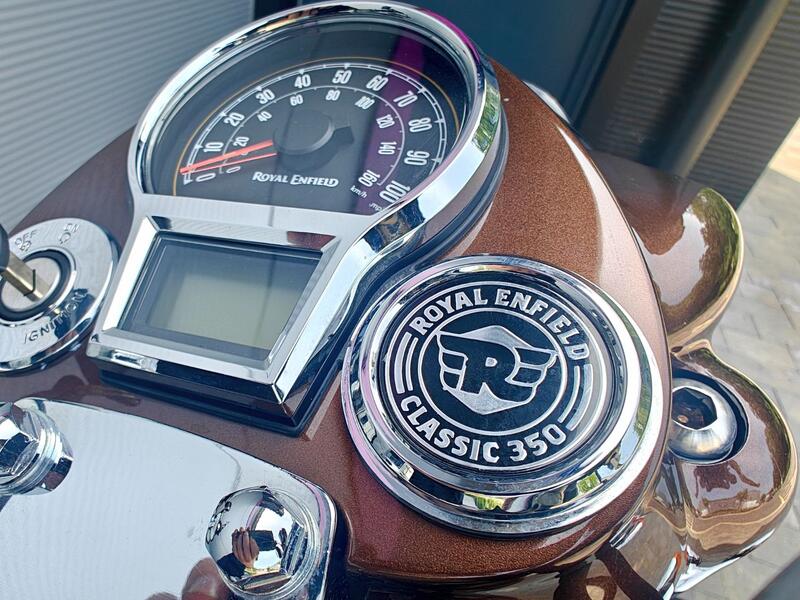 ROYAL ENFIELD CLASSIC CHROME