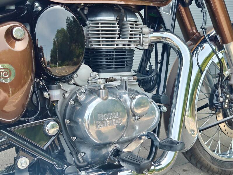 ROYAL ENFIELD CLASSIC CHROME