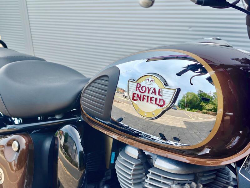 ROYAL ENFIELD CLASSIC CHROME