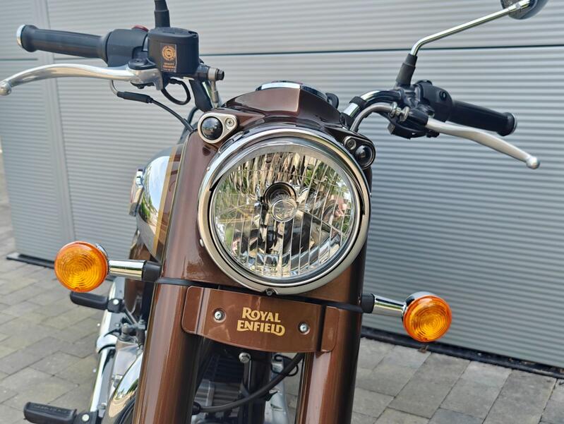 ROYAL ENFIELD CLASSIC CHROME