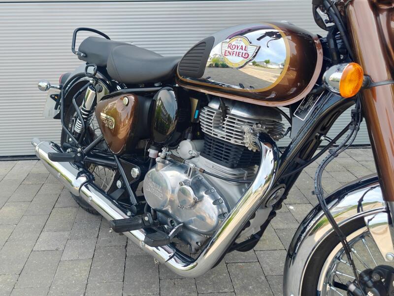 ROYAL ENFIELD CLASSIC CHROME