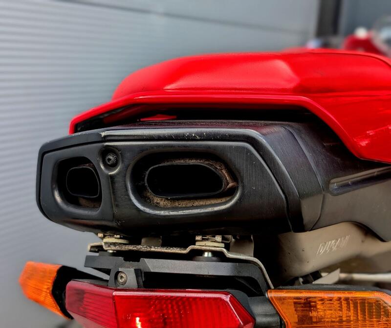 DUCATI 749